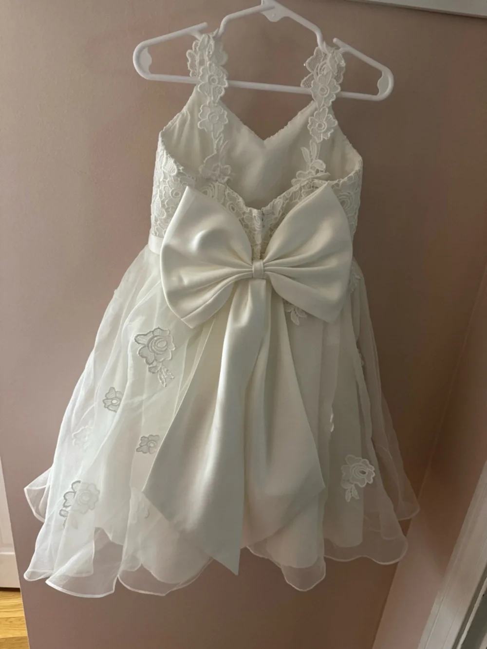 David's Bridal Ivory Floral Lace Tea Length Flower Girl Dress- Size 5 - Picture 5 of 13
